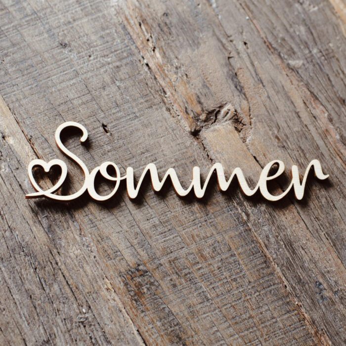 a+g sommer Schriftzüge in Lasercut aus Holz – Bild 6