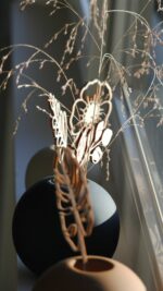 August und Gertrude Filigrane Blumen aus Holz – Bild 4