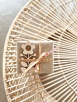 August und Gertrude Holzblumen Set Leevke