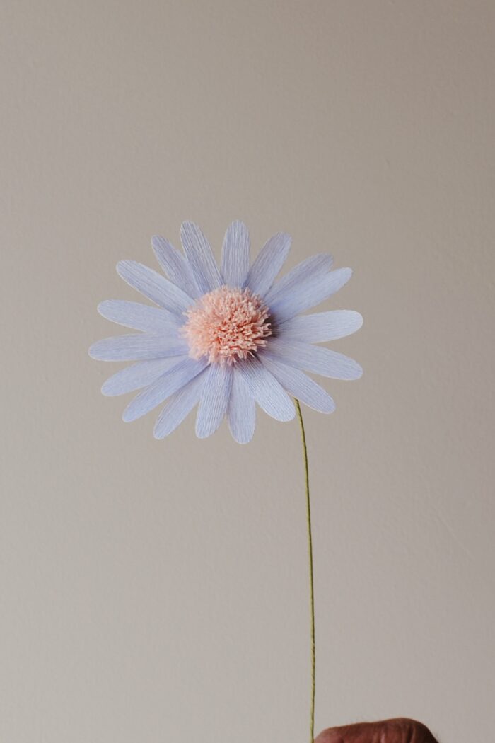 Papierblume Marga 3 Blüten creme lachs flieder – Bild 5