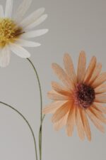 Papierblume Marga 3 Blüten creme lachs flieder – Bild 4