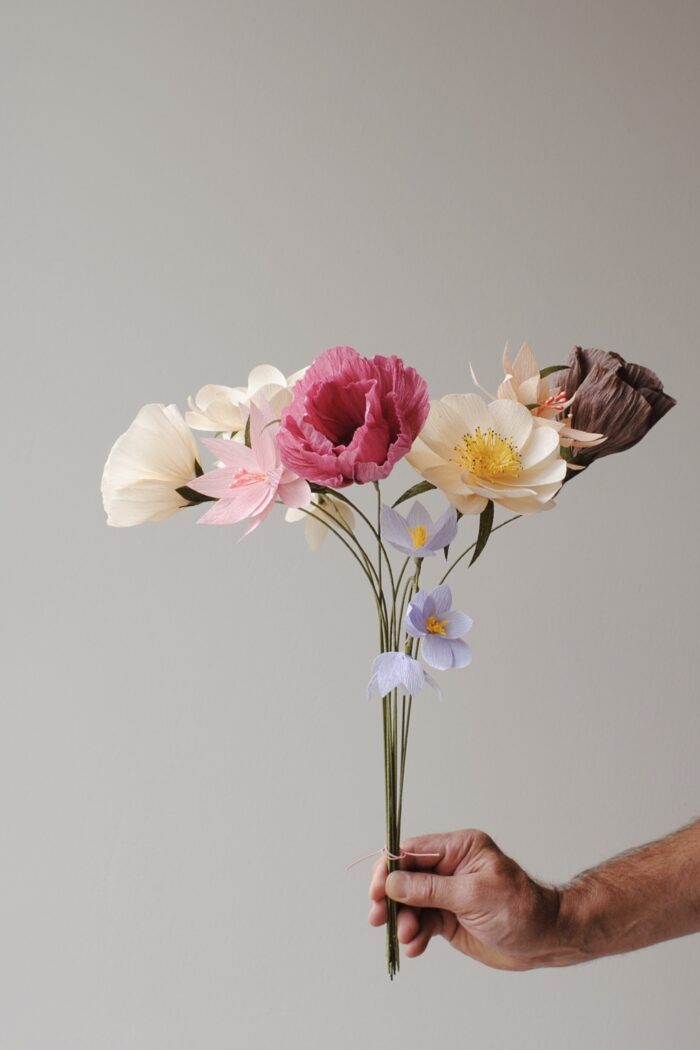 Papierblumen Strauss Alva 9 Blüten – Bild 7