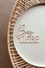Schriftzüge Lasercut aus Birkensperrholz – Bild 3