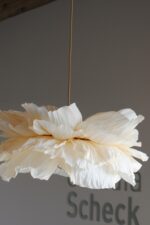 Workshop Lampenschirm aus Krepppapier – Bild 5