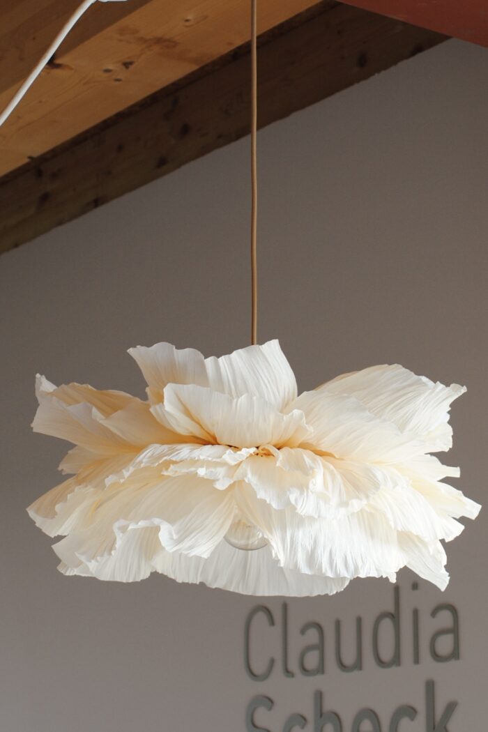 Workshop Lampenschirm aus Krepppapier – Bild 6