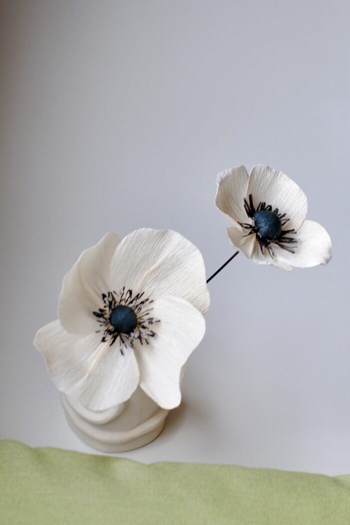 Handgemachte Papierblume Anemone 2