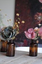 Handgefärbte Krepppapierblumen in Creme, Rose, Olive – Bild 5
